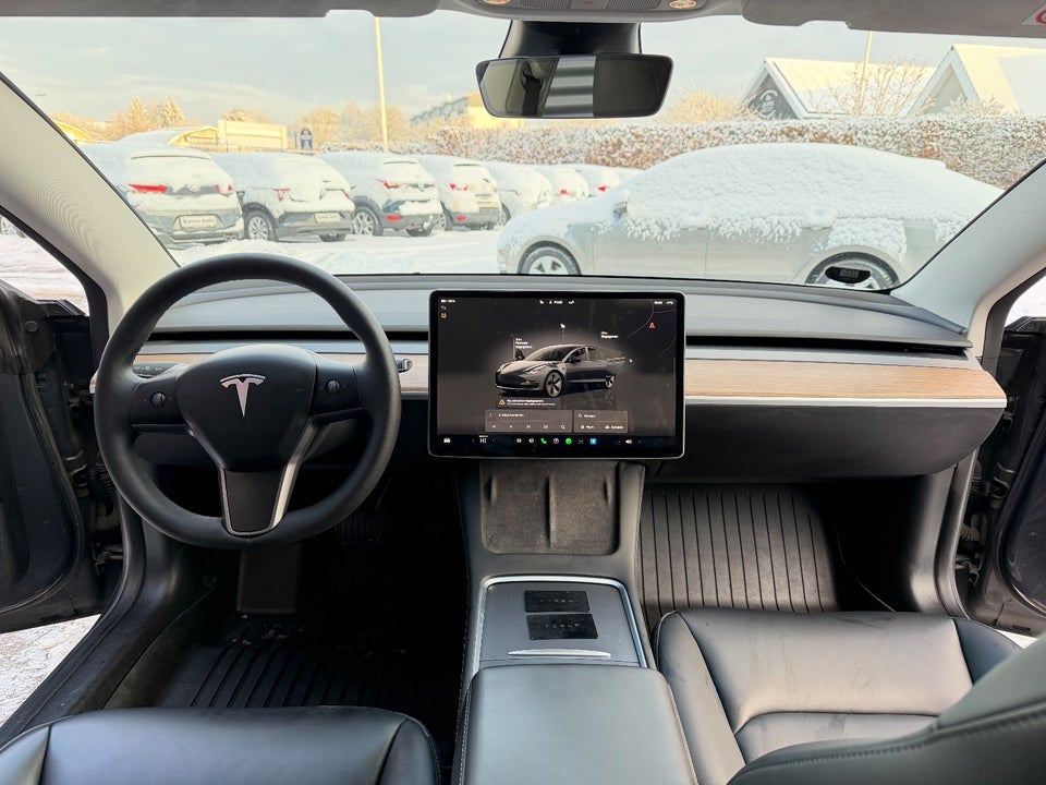 Tesla Model 3 RWD 4d
