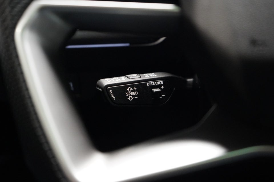 Audi Q4 e-tron 45 S-line 5d