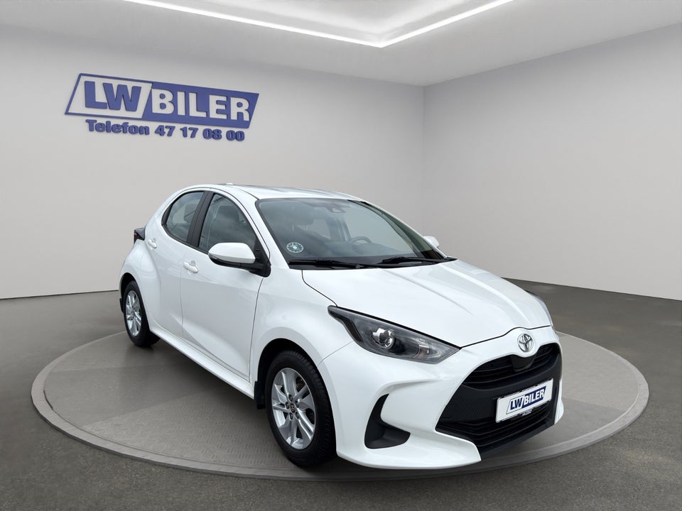Toyota Yaris 1,0 Active 5d