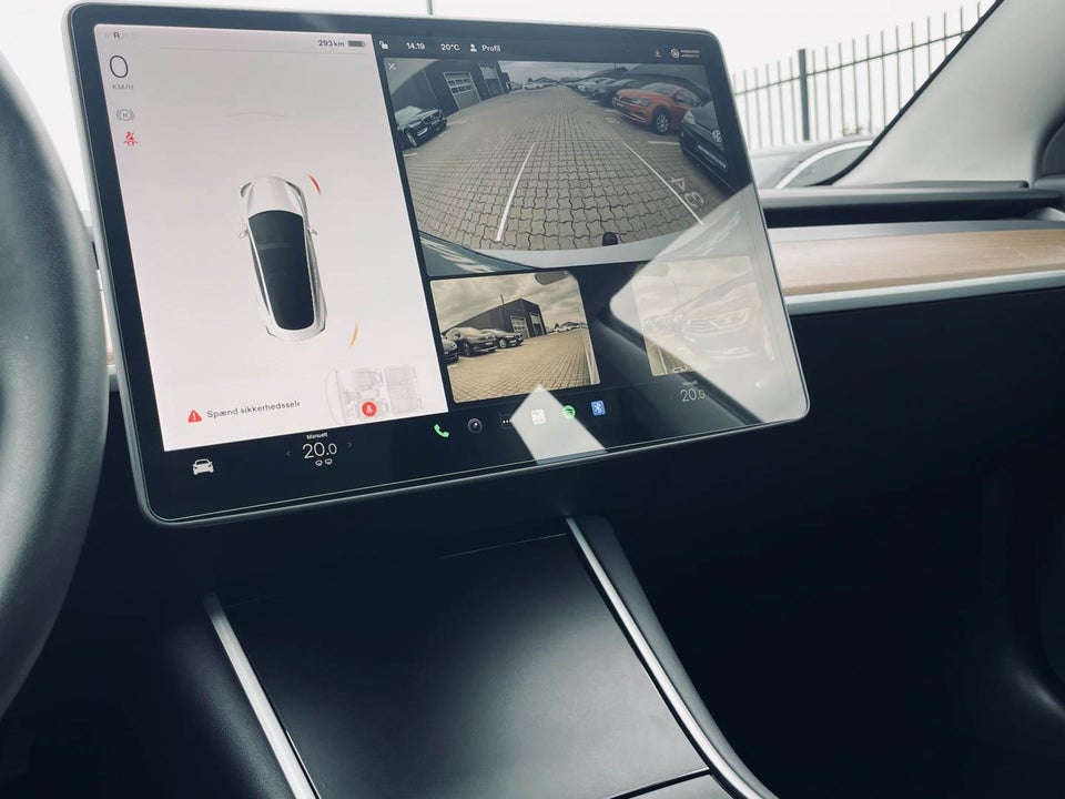 Tesla Model 3 Standard Range+ RWD 4d