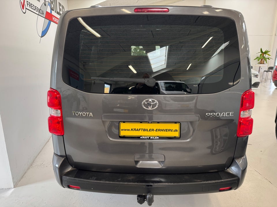 Toyota ProAce 2,0 D 177 Long Comfort Master aut. 6d