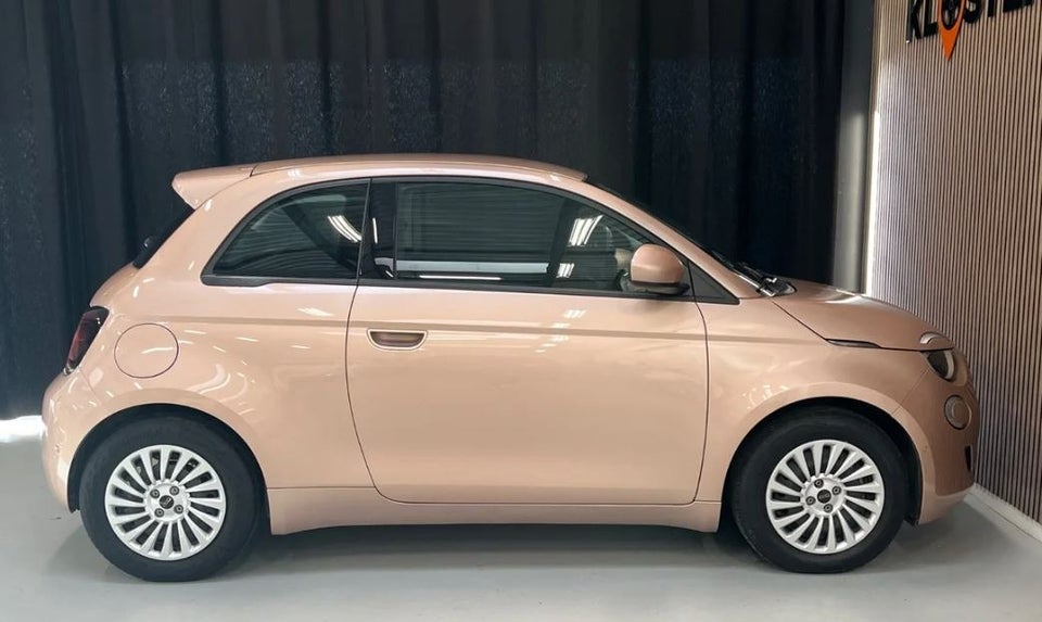 Fiat 500e 42 Icon 3d