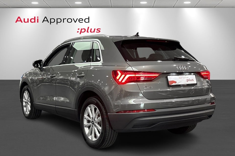 Audi Q3 45 TFSi e Attitude plus S-tr. 5d