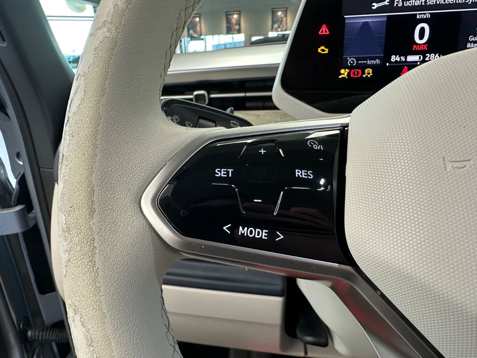 VW ID.Buzz 77 Pro SWB 5d