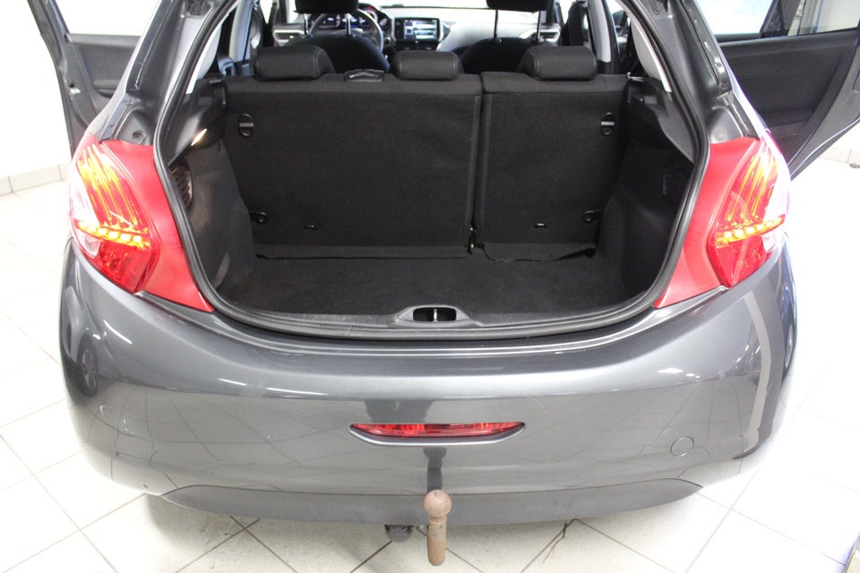 Peugeot 208 1,2 VTi Allure 5d