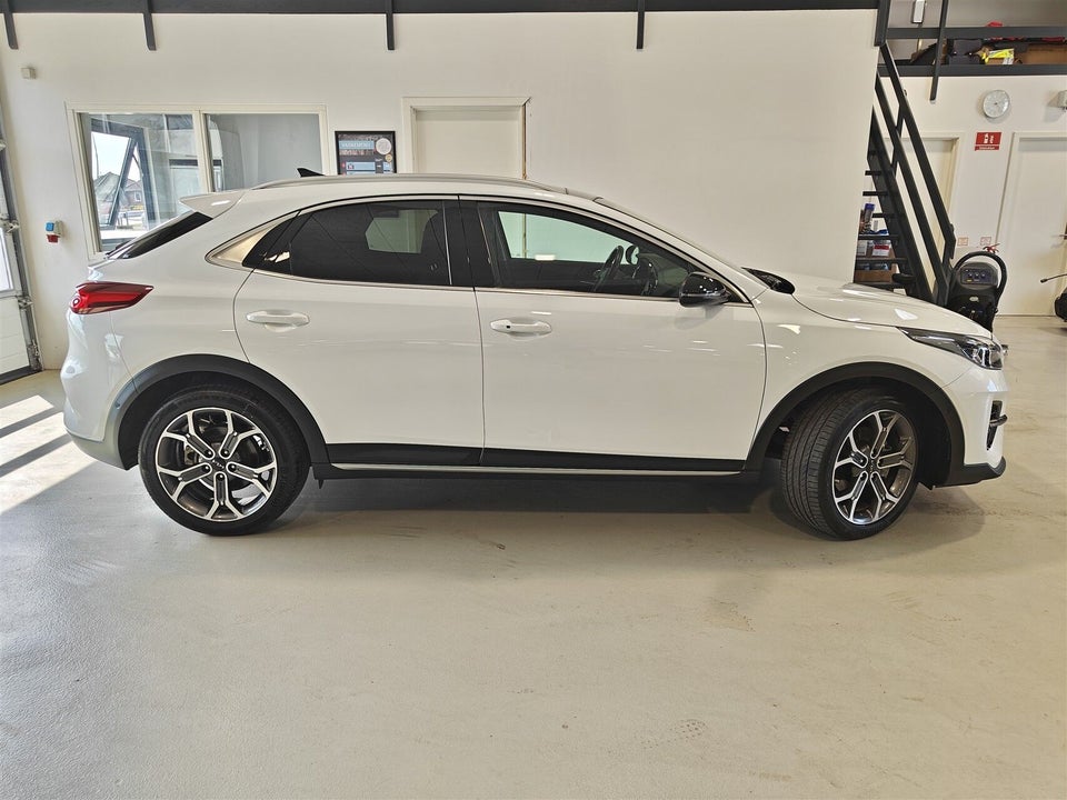 Kia XCeed 1,6 PHEV Upgrade DCT 5d