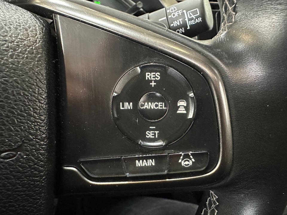 Honda Civic 1,5 VTEC Turbo Prestige CVT 5d