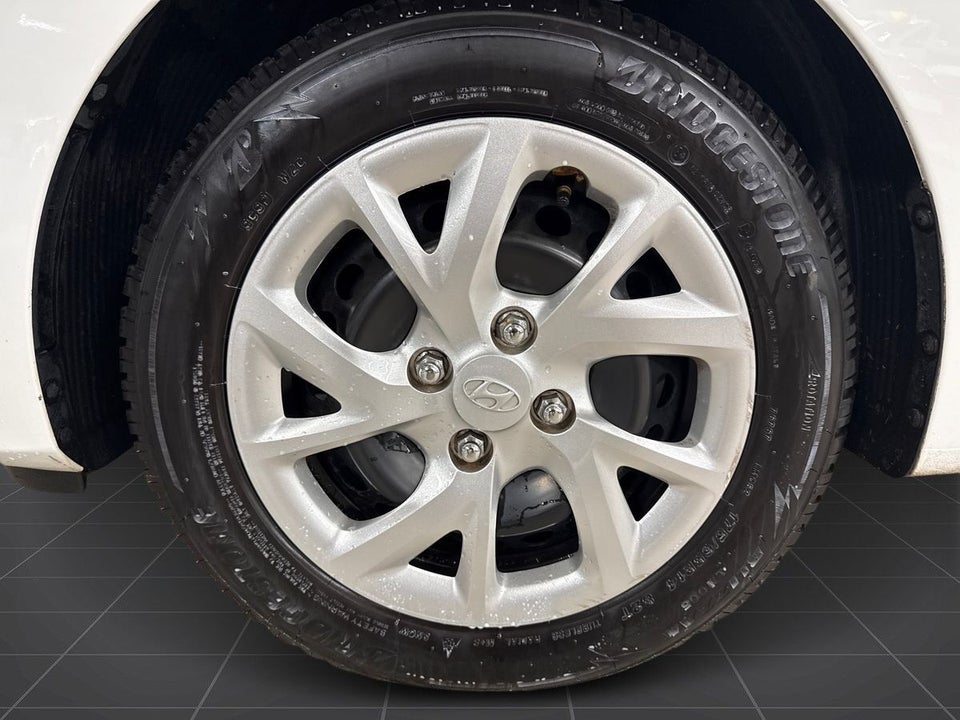 Hyundai i10 1,0 Trend 5d