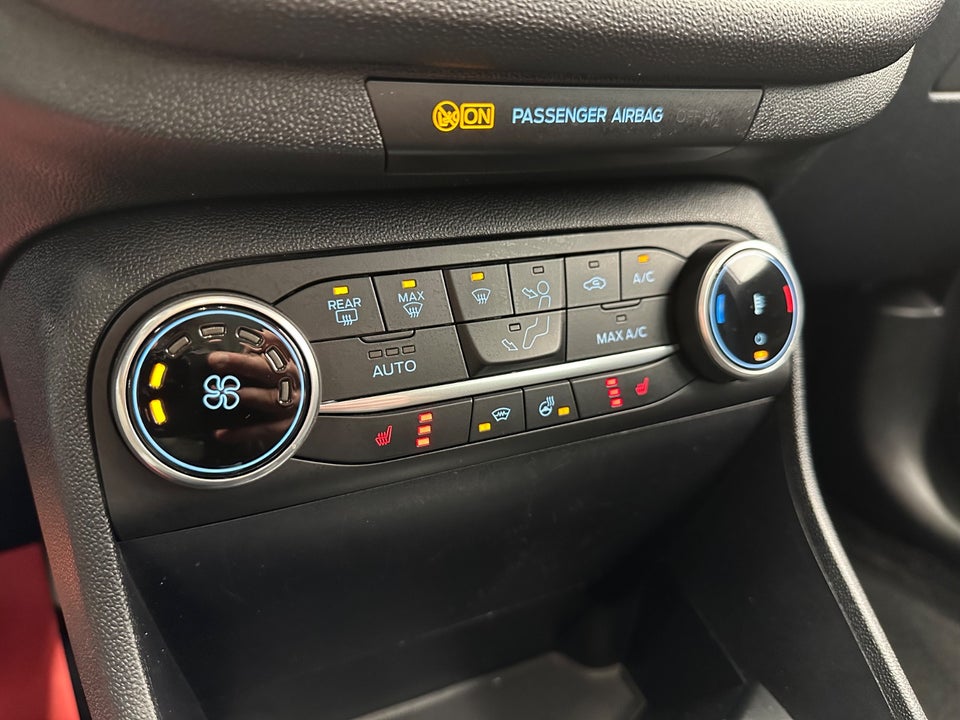 Ford Fiesta 1,0 EcoBoost mHEV Titanium 5d