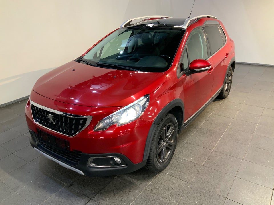 Peugeot 2008 1,2 e-THP 110 Allure Sky 5d