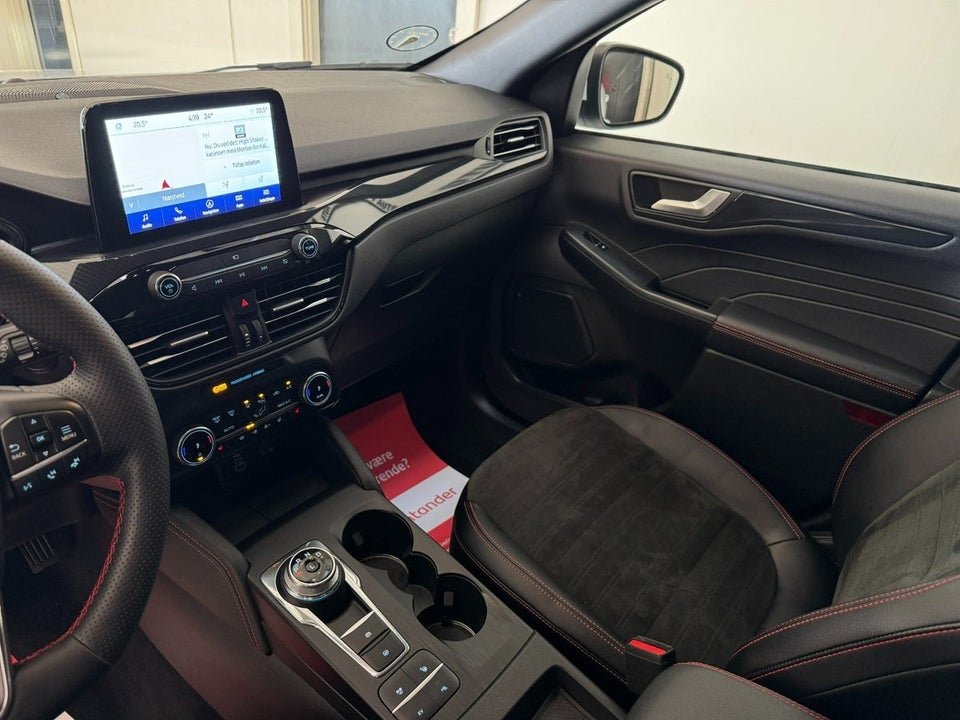 Ford Kuga 2,5 PHEV ST-Line X CVT 5d