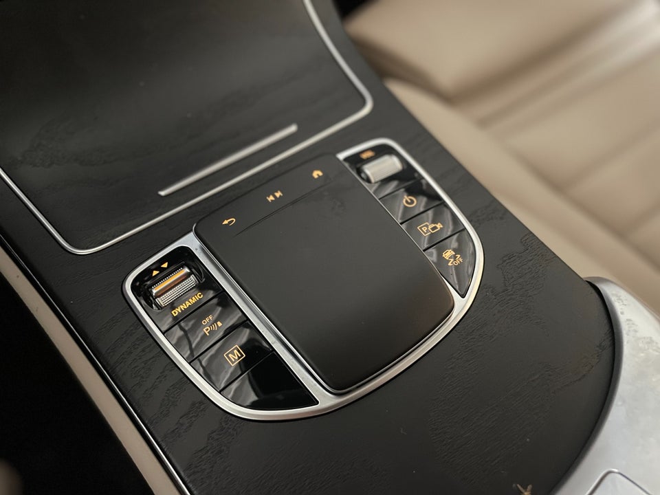 Mercedes GLC300 de 2,0 aut. 4Matic 5d