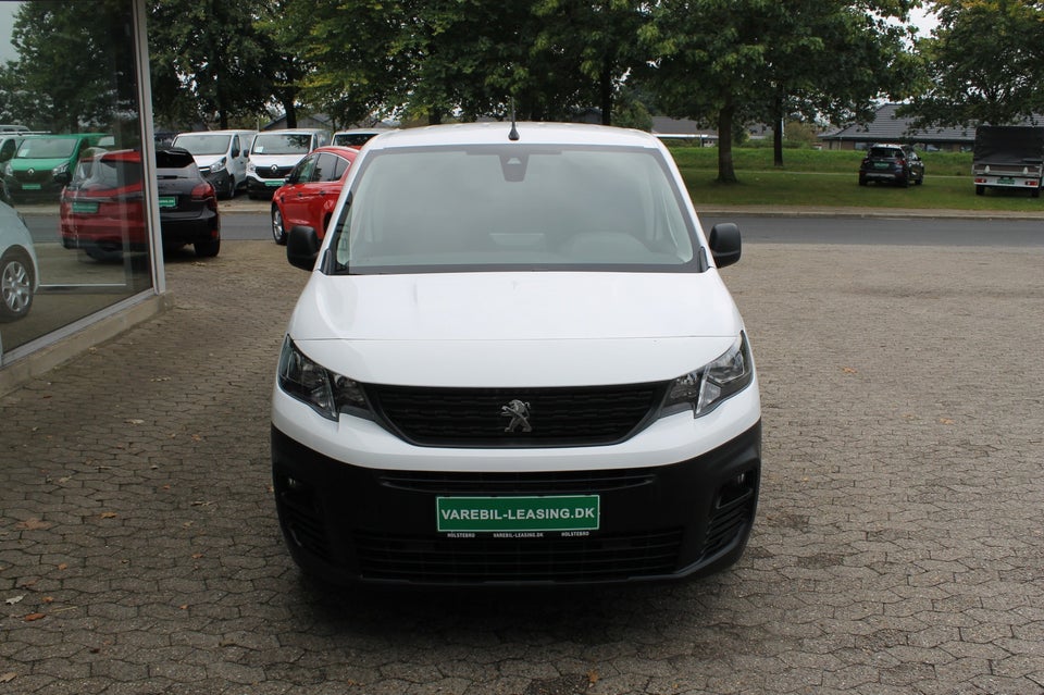 Peugeot Partner 1,5 BlueHDi 100 L1V1 Ultimate Van