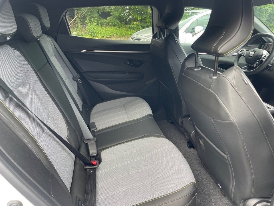 Renault Megane E-Tech 60 Techno 5d