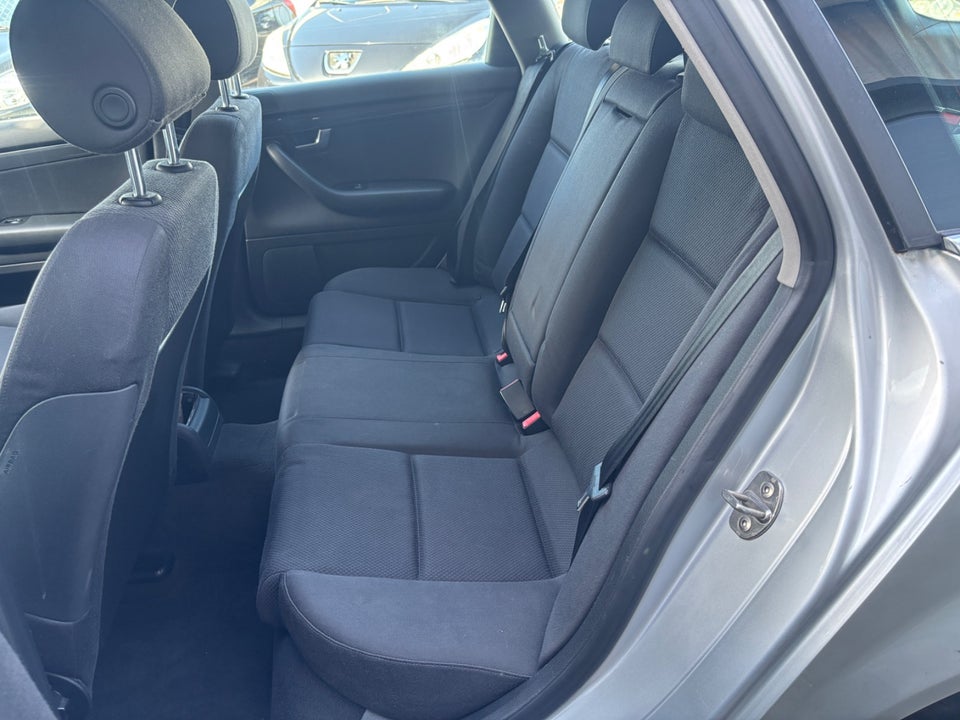 Audi A4 2,0 Avant Multitr. 5d