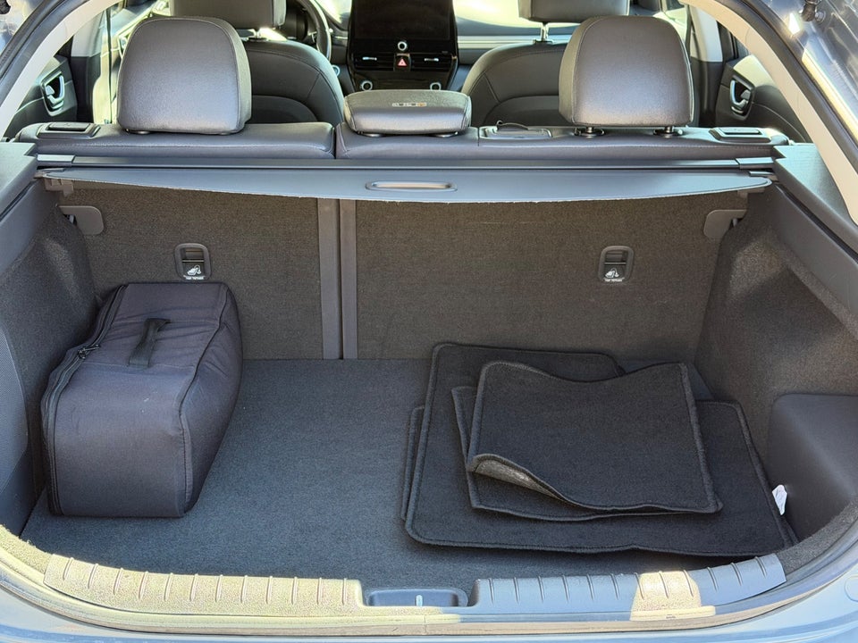 Hyundai Ioniq 1,6 PHEV Premium+ DCT 5d