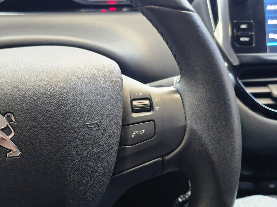 Peugeot 208 1,2 PureTech 82 Emotion+ 5d