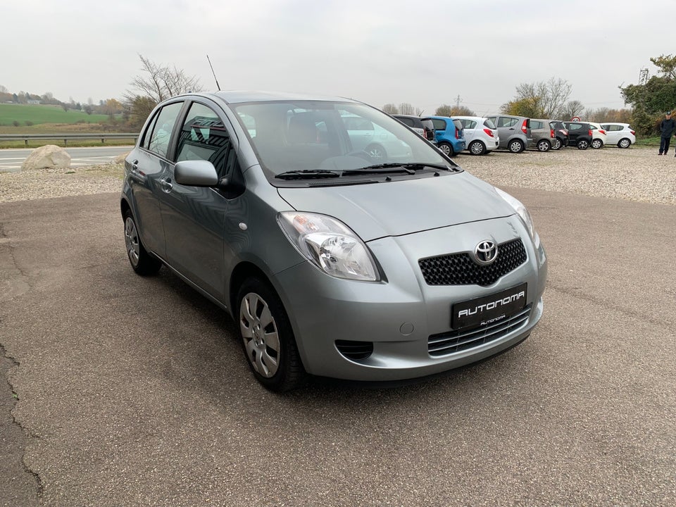 Toyota Yaris 1,3 Luna 5d