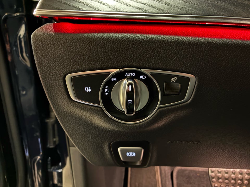 Mercedes E300 e 2,0 AMG Line aut. 4d