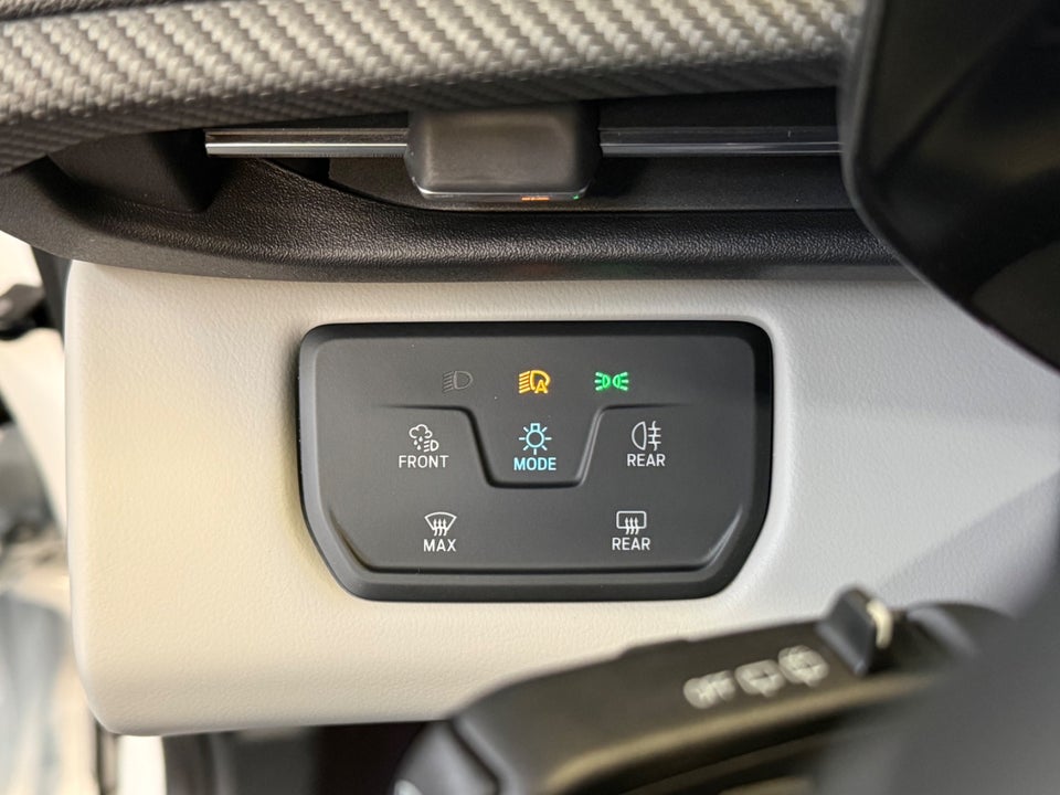 Ford Explorer 82 Premium Extended Range 5d