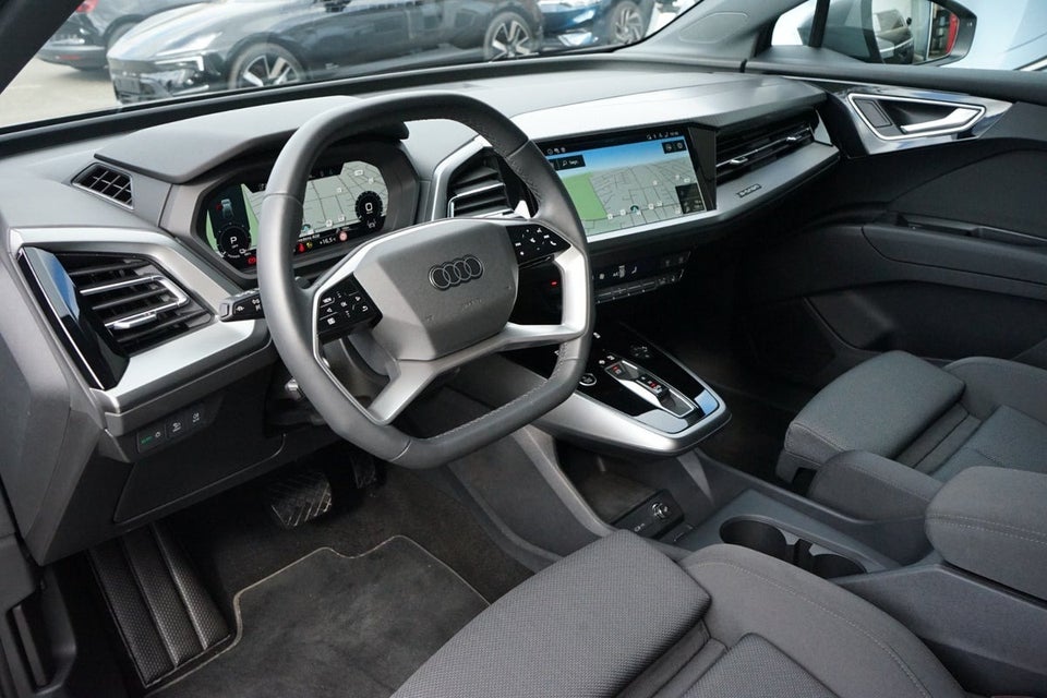 Audi Q4 e-tron 45 S-line 5d