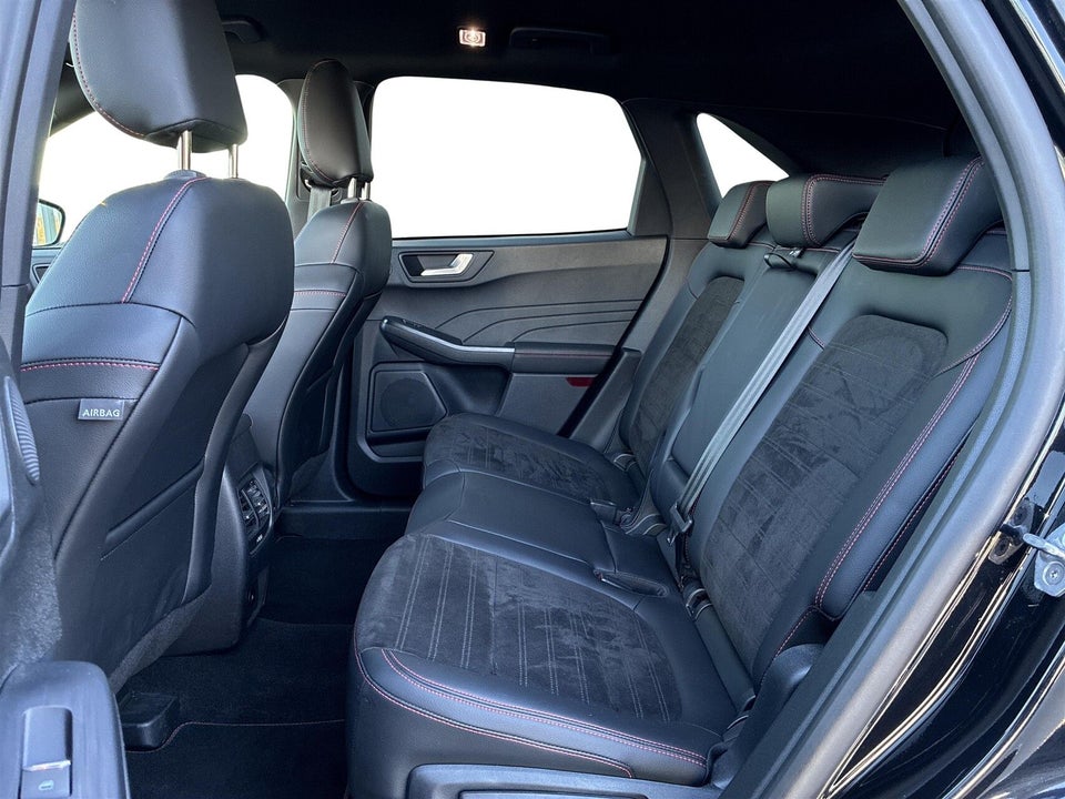 Ford Kuga 2,5 PHEV ST-Line X CVT 5d