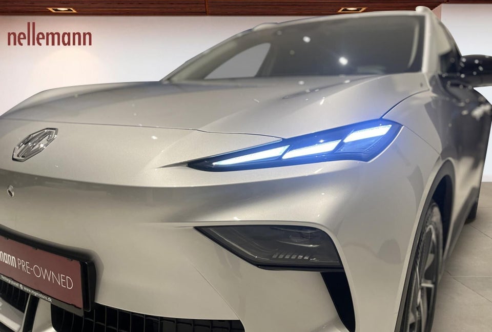 MG MGS5 64 Luxury 5d