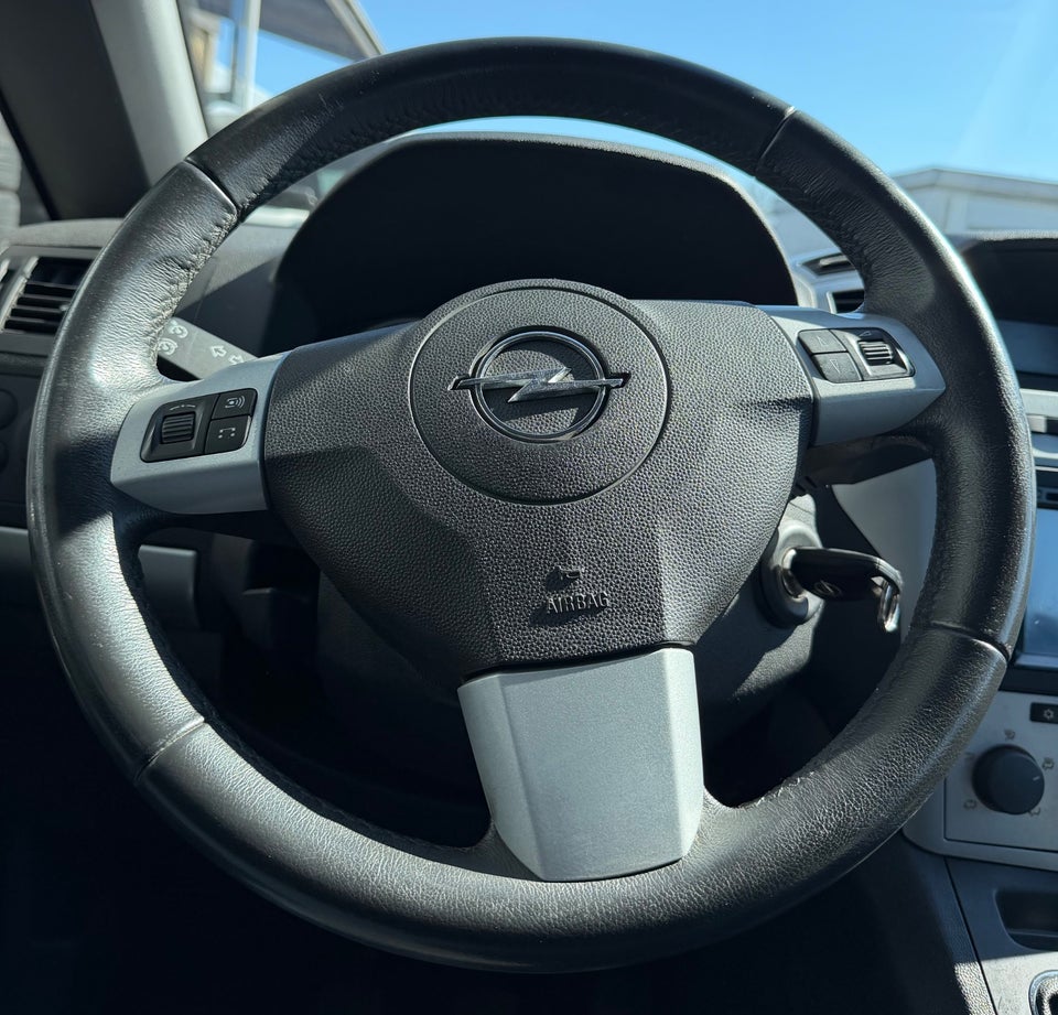 Opel Zafira 1,6 16V Classic 5d