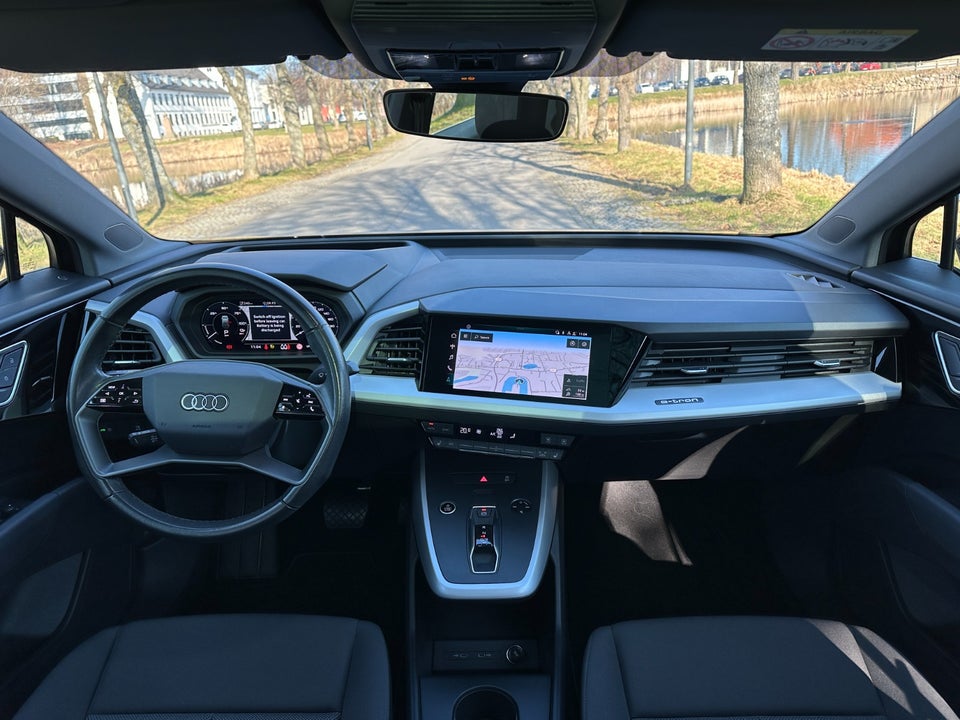 Audi Q4 e-tron 35 Advanced 5d