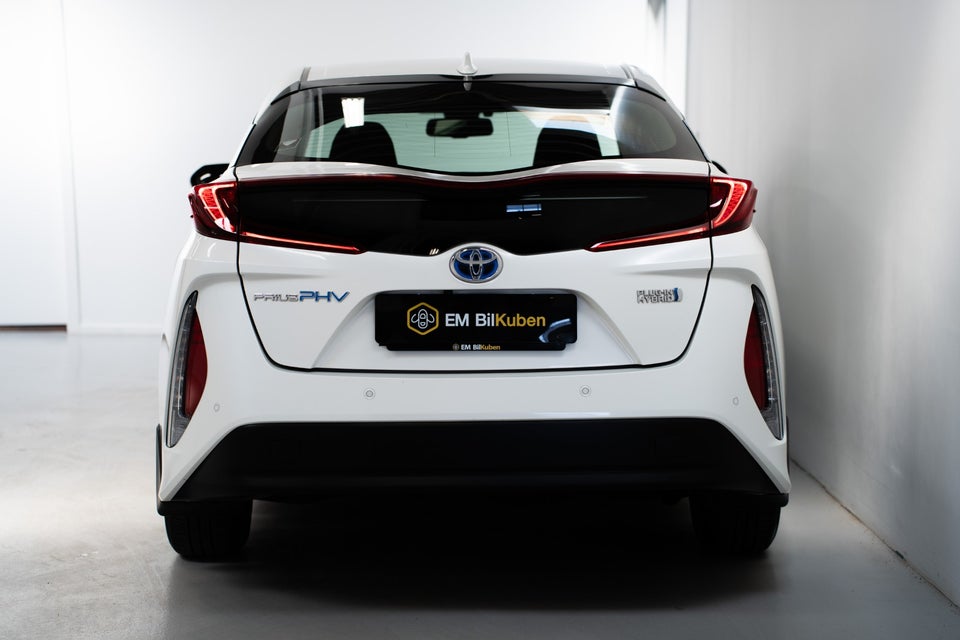 Toyota Prius 1,8 Plug-in Hybrid H4 MDS 5d