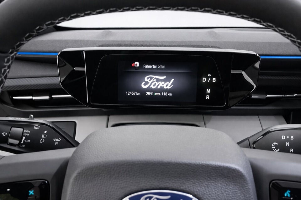 Ford Explorer 77 Premium Extended Range 5d