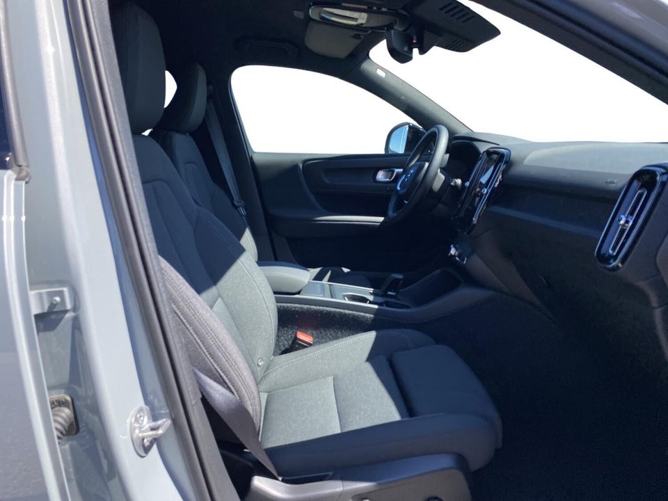 Volvo EX40 Extended Range Plus 5d