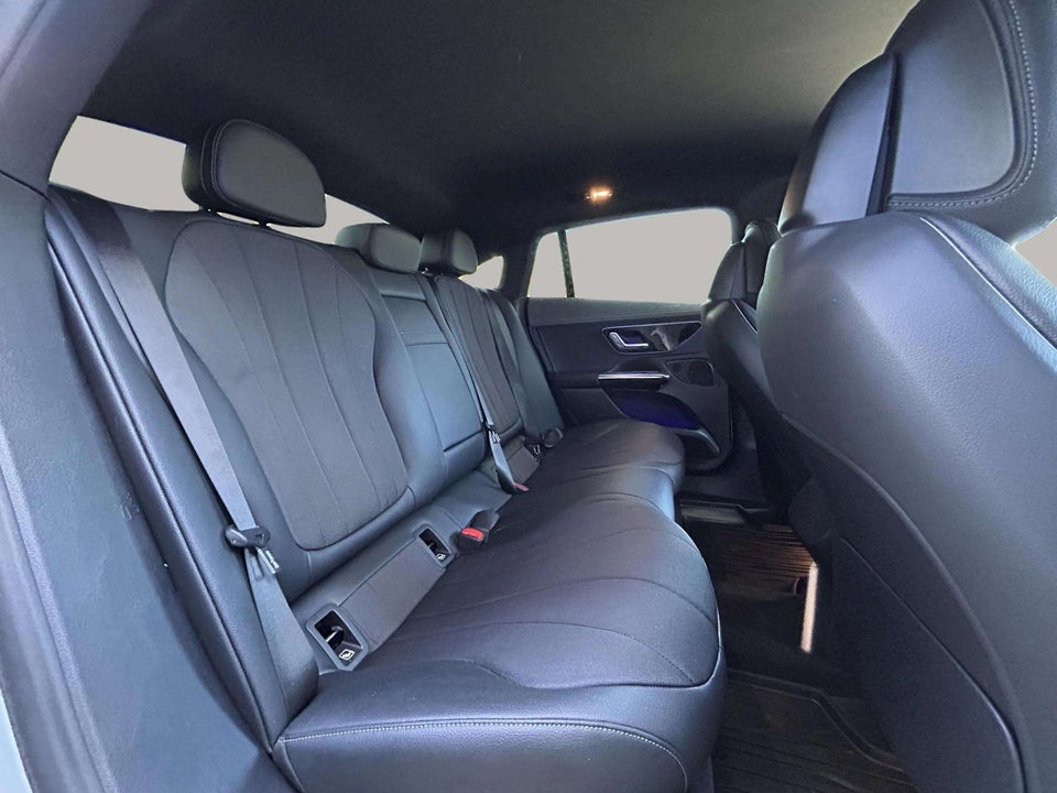 Mercedes EQE300 Electric Art 4d