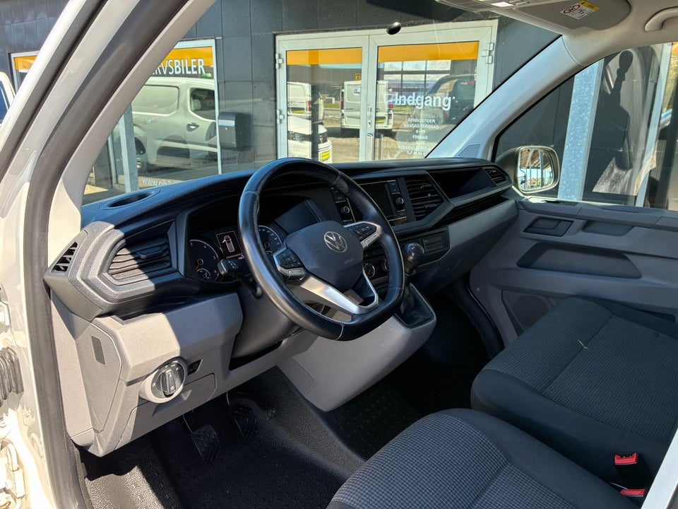 VW Transporter 2,0 TDi 150 Kassevogn lang