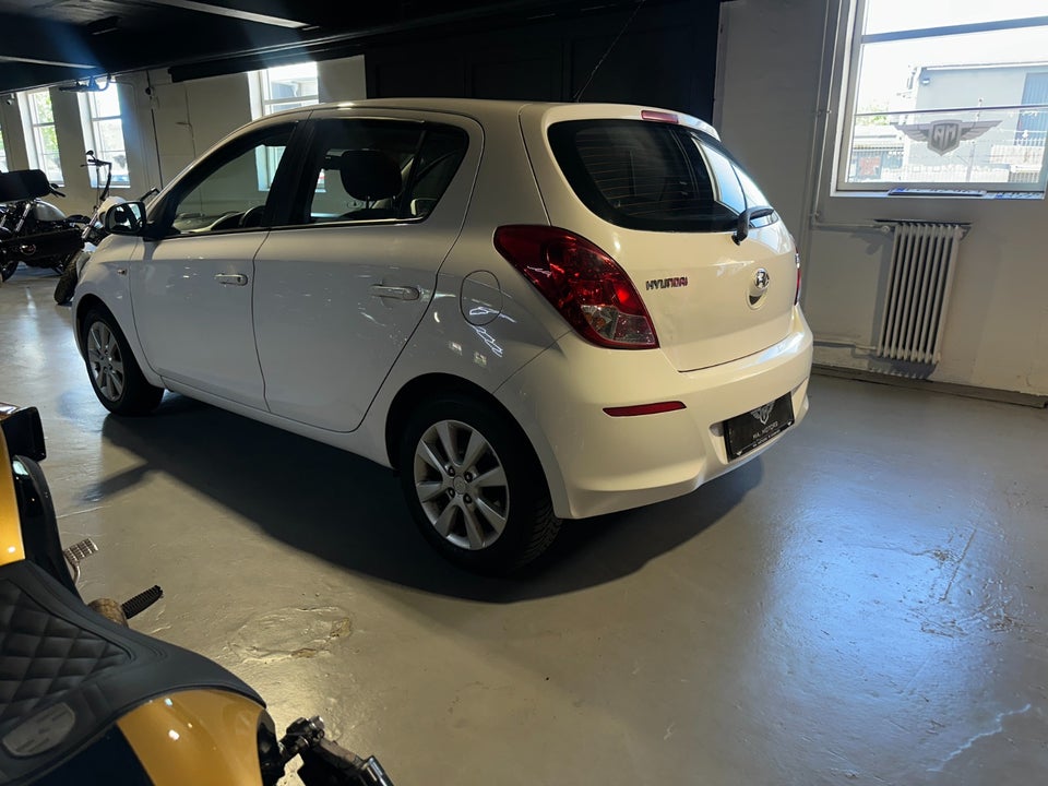 Hyundai i20 1,25 Classic XTR 5d