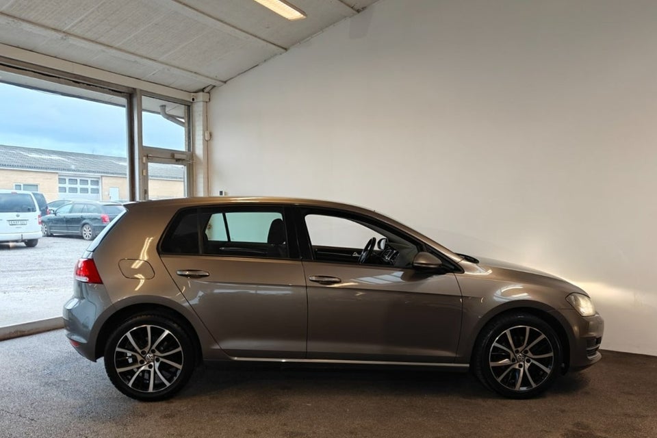 VW Golf VII 1,4 TSi 140 Highline DSG BMT 5d