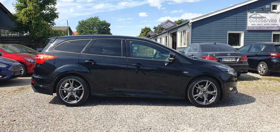 Ford Focus 1,0 SCTi 140 ST-Line stc. 5d