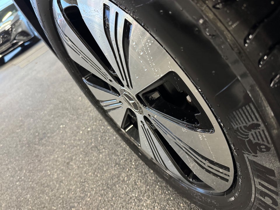 Mercedes EQA350 Progressive 4Matic 5d