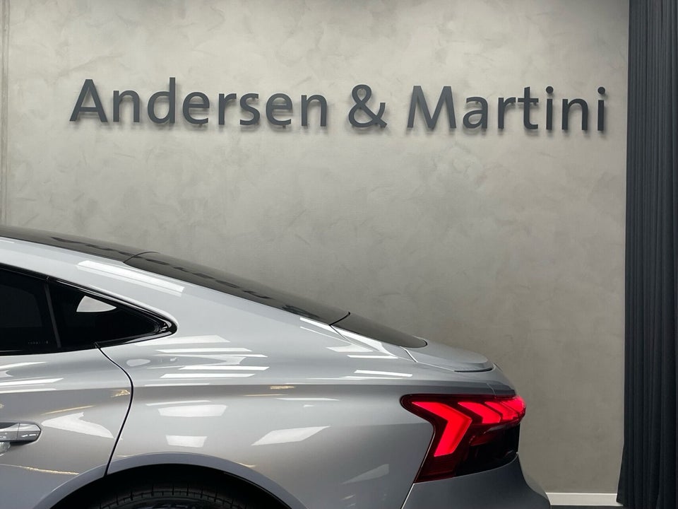 Audi e-tron GT quattro 4d