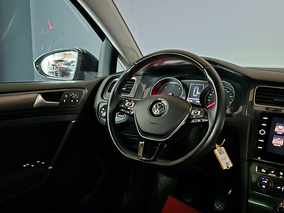 VW Golf VII 1,6 TDi 115 Comfortline 5d