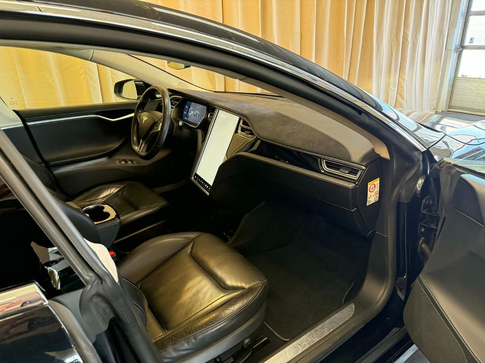Tesla Model S 85 5d