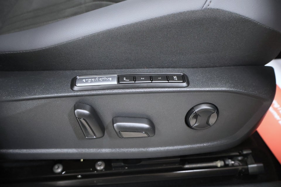 VW ID.4 77 Style 4Motion 5d