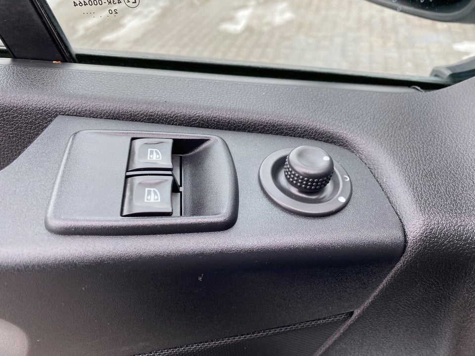 Renault Trafic T29 2,0 dCi 120 L2H1