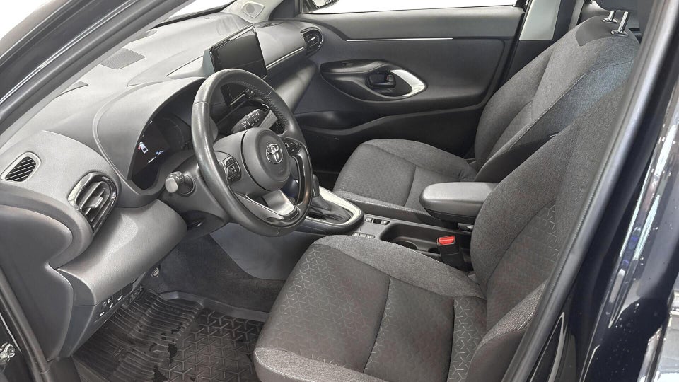 Toyota Yaris Cross 1,5 Hybrid Active Tech e-CVT 5d