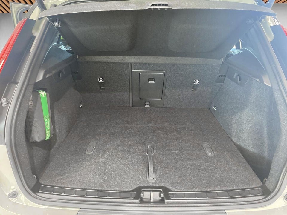 Volvo XC40 P8 ReCharge Twin Plus 5d