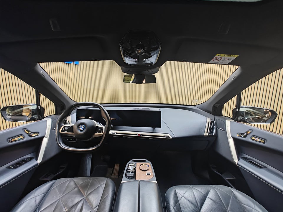 BMW iX xDrive40 Sport 5d