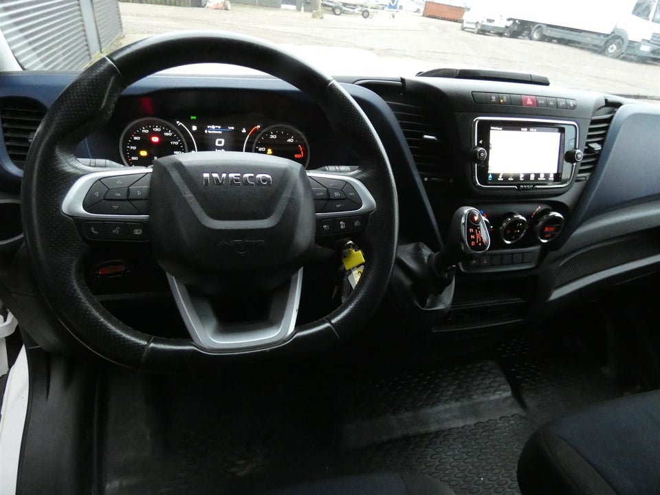 Iveco Daily 3,0 35C18 12m³ Van AG8