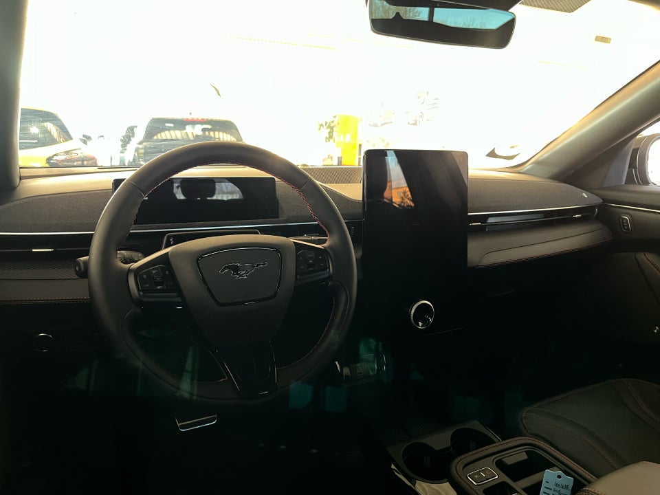 Ford Mustang Mach-E 88 Premium Extended Range AWD 5d