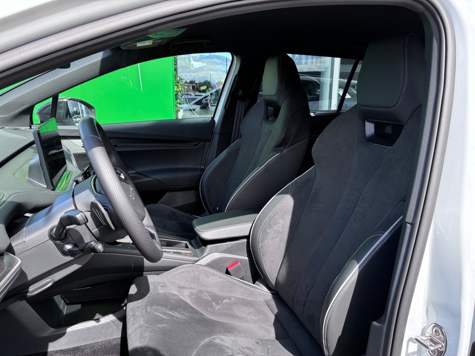 Skoda Enyaq 85 iV Sportline Advanced 5d