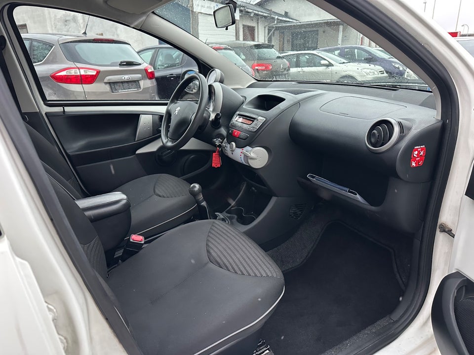 Peugeot 107 1,0 Active 5d